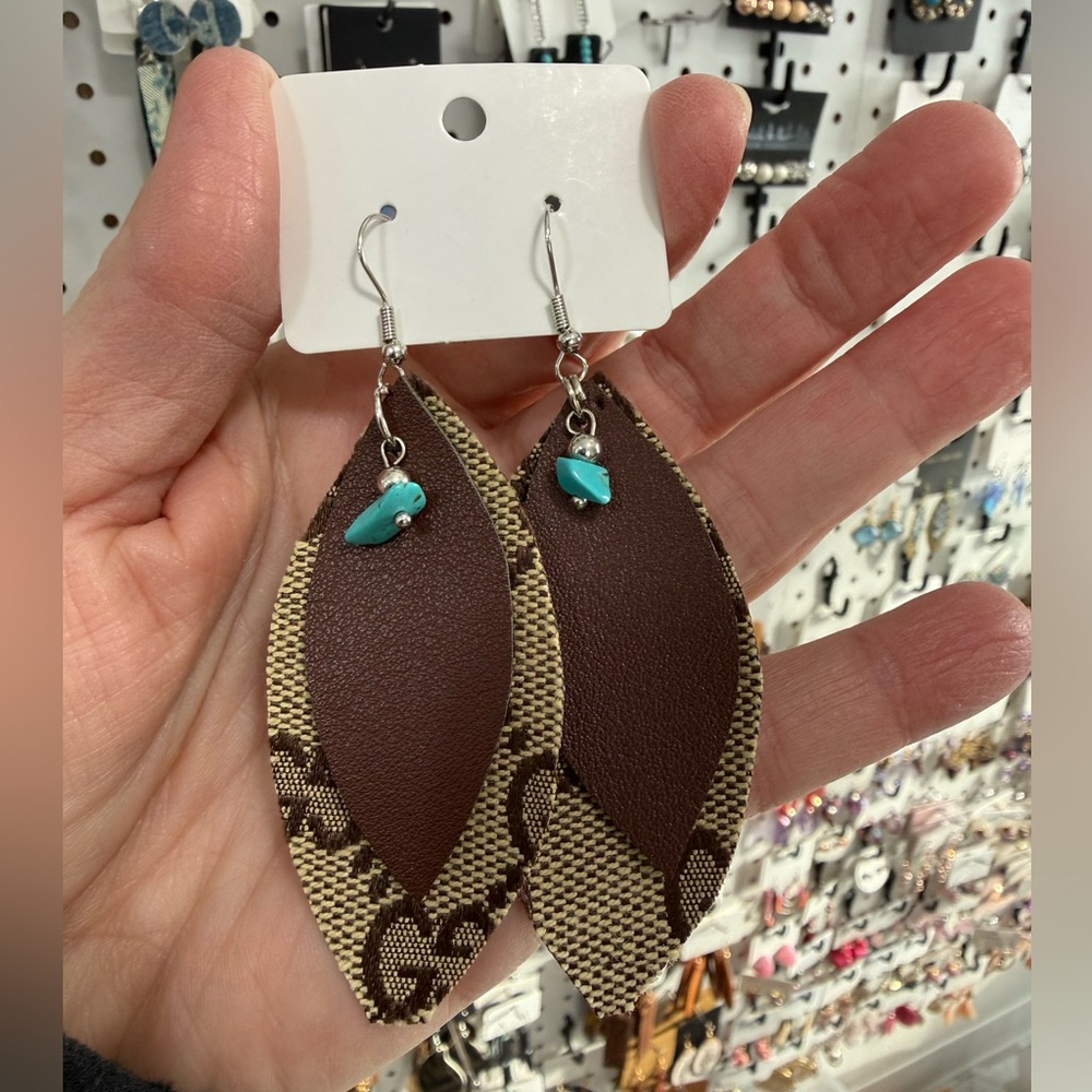 Gucci upcycled Brown and Tan Leaf Earrings with Turquoise Accent hook brand new - Picture 2 of 4